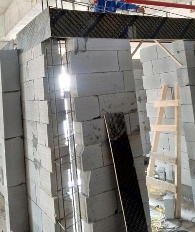 轻质砖客厅隔墙施工