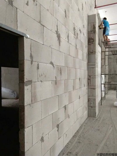 加气块砖隔墙施工